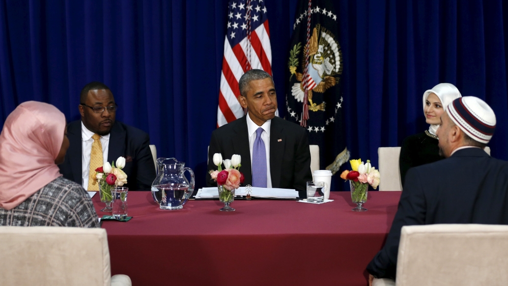 Obama holds a roundtable with Muslim American community leaders at the Islamic Society of Baltimore mosque in Catonsville, Maryland
