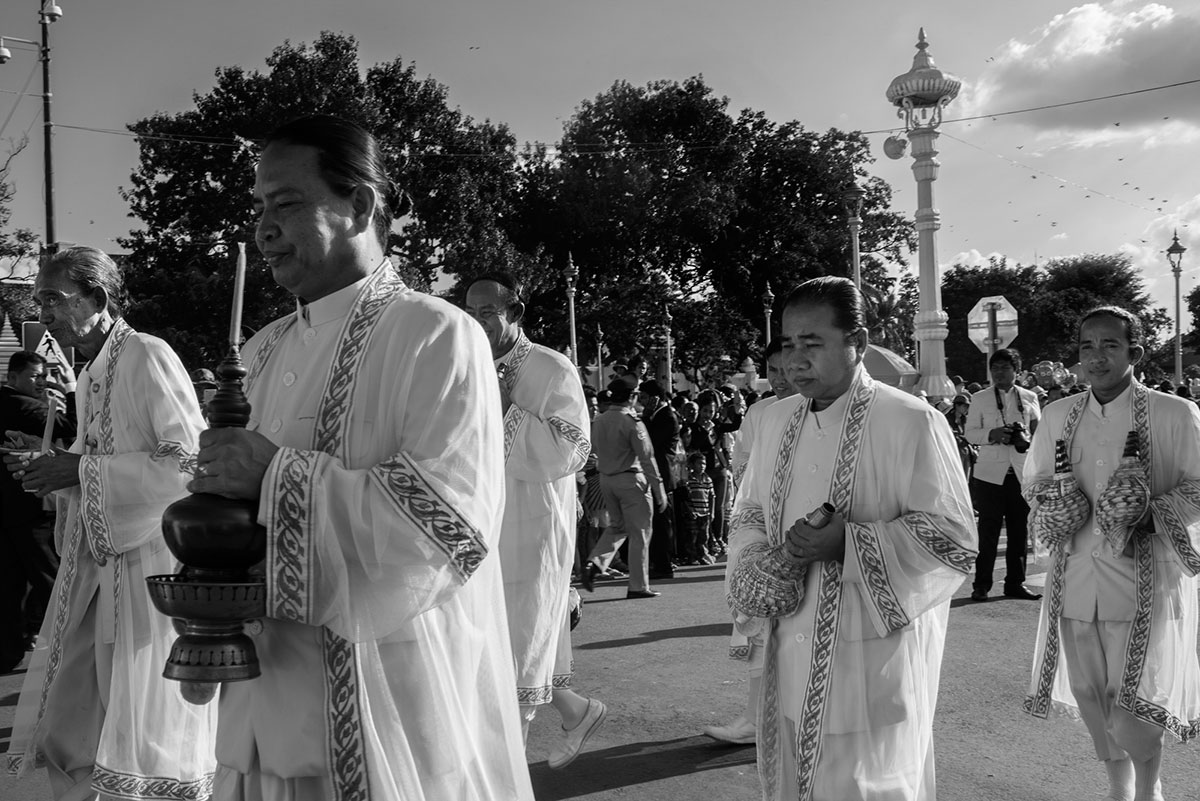 Cambodian water Festival / Please Do Not Use