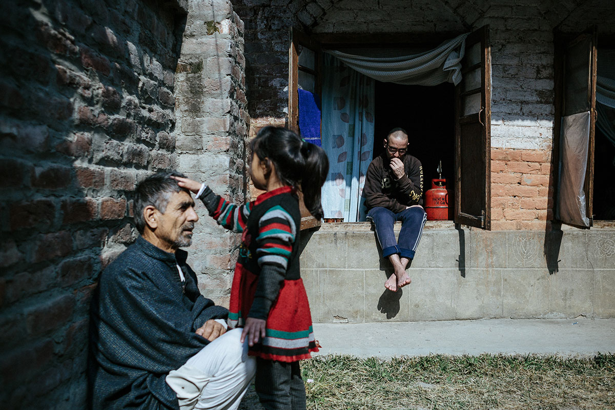 Kashmir Turned blind / Please Do Not Use