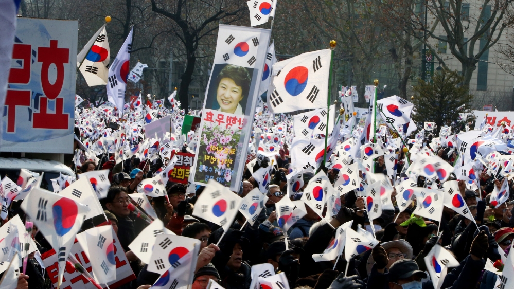 South Korean President Park supporters hold rally in Seoul