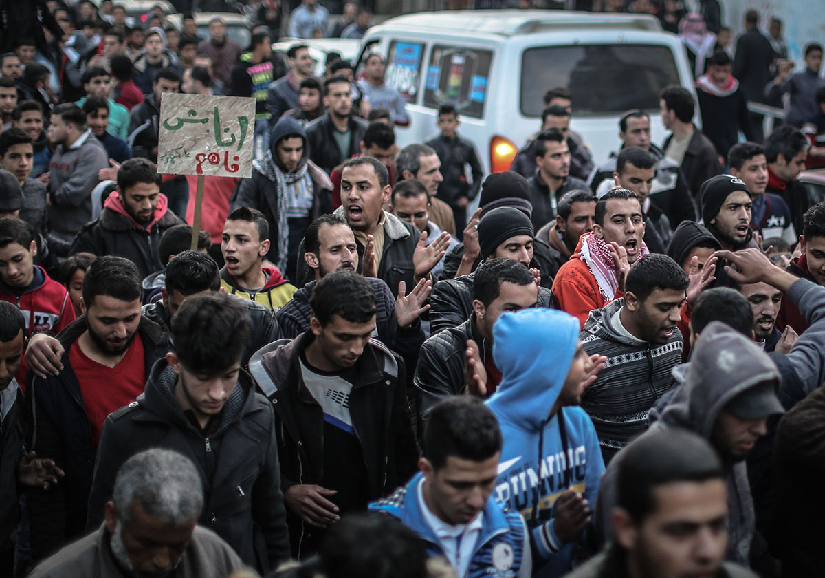Gaza electricity crisis - Ezz Zanoun - don''t use [Ezz Zanoun/Al Jazeera]