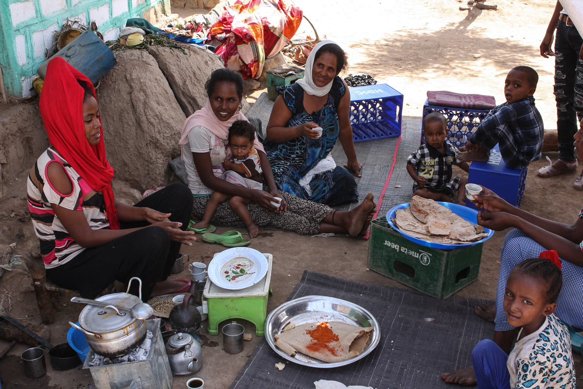 Eritreans continue embracing the enemy/Please Do Not Use