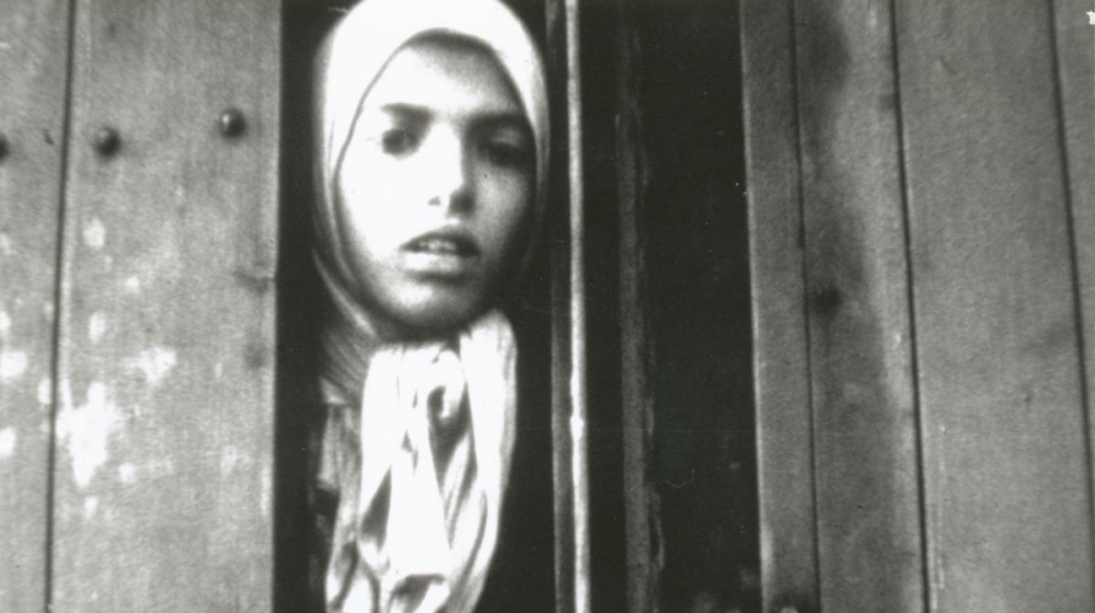 Settela on her train to Auschwitz (credit: Westerbork film shot by Rudolf Breslauer, 1944, NIOD, Amsterdam)