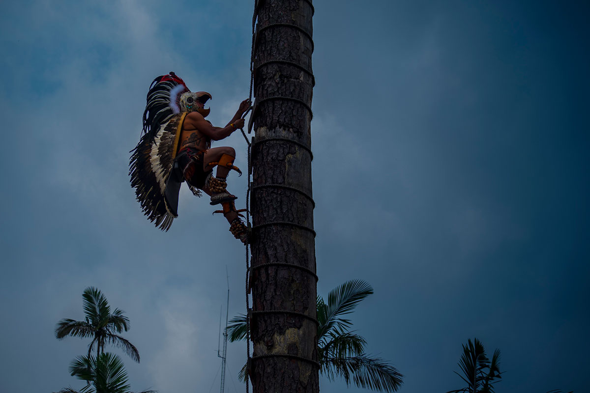 Under the wings of Unesco: Ritual flying in magical Cuetzalan/ Please Do Not Use