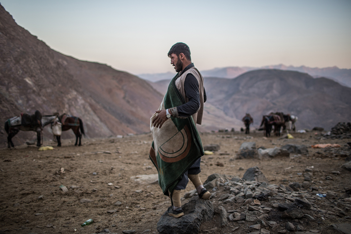 Smuggling through Iraq-Iran Kurdistan region/Please Do Not Use