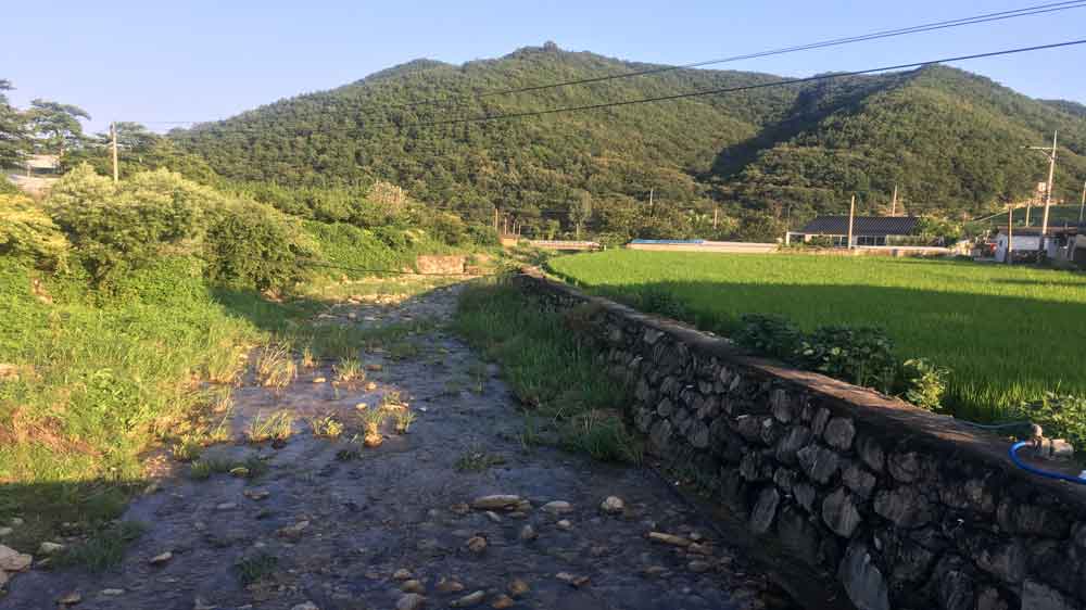 Villagers fear that the THAAD makes them a target for North Korea [Dena Takruri/Al Jazeera] 