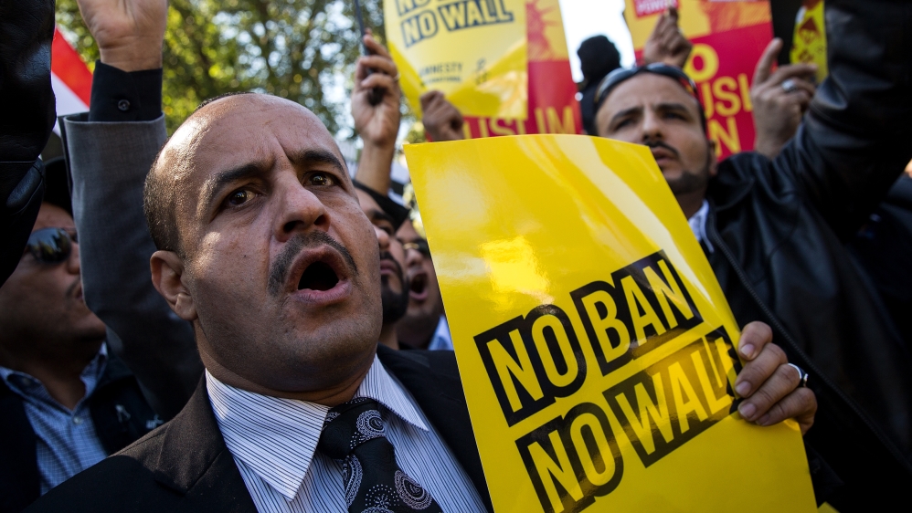 Activists rally in Washington, DC to protest against the Trump administration's proposed travel ban [Drew Angerer/Getty Images]