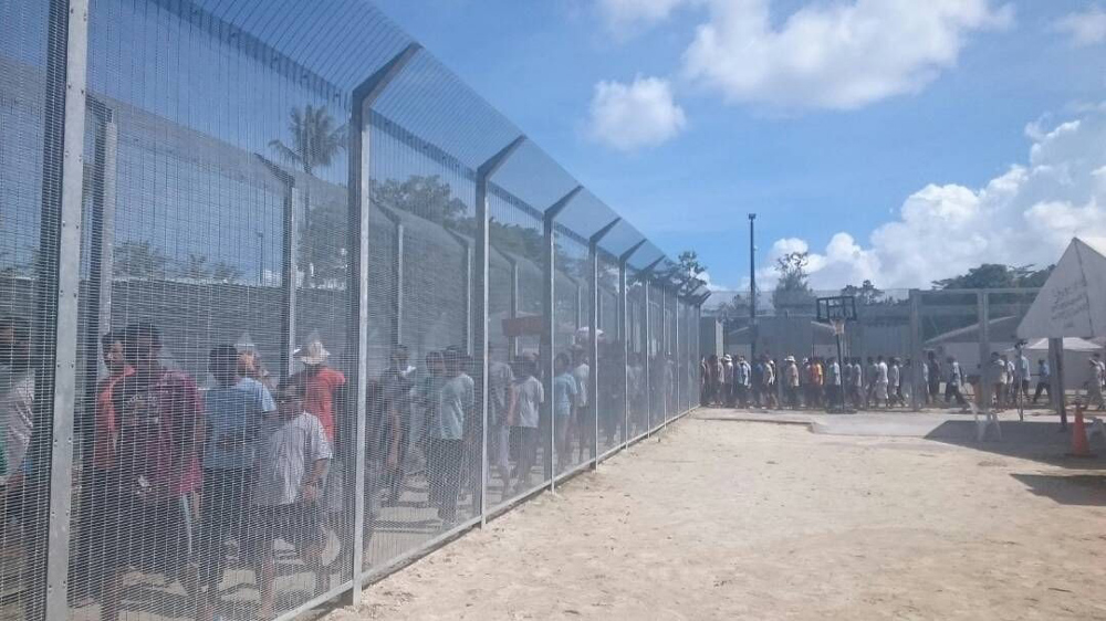 Manus refugees picture 6