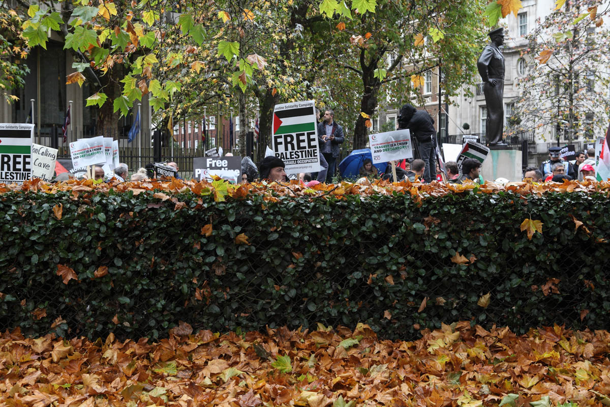 Palestinian activists mark 100 years of the Balfour Declaration in London