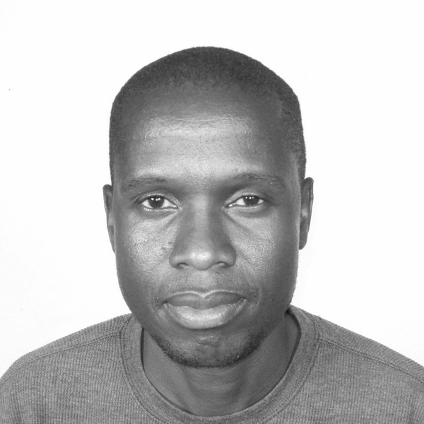Andrew Mambondiyani