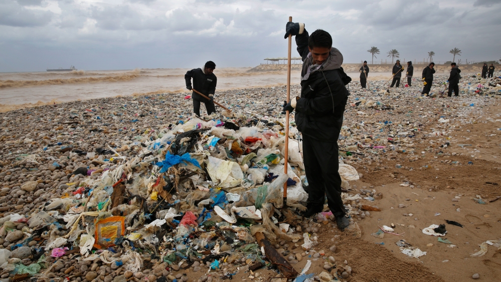 Lebanon garbage beaches
