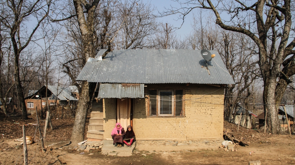 Mehjabeena has created this mud house on the piece of land, which was donated by the Hindu neighbour [Sameer Mushtaq/Al Jazeera]
