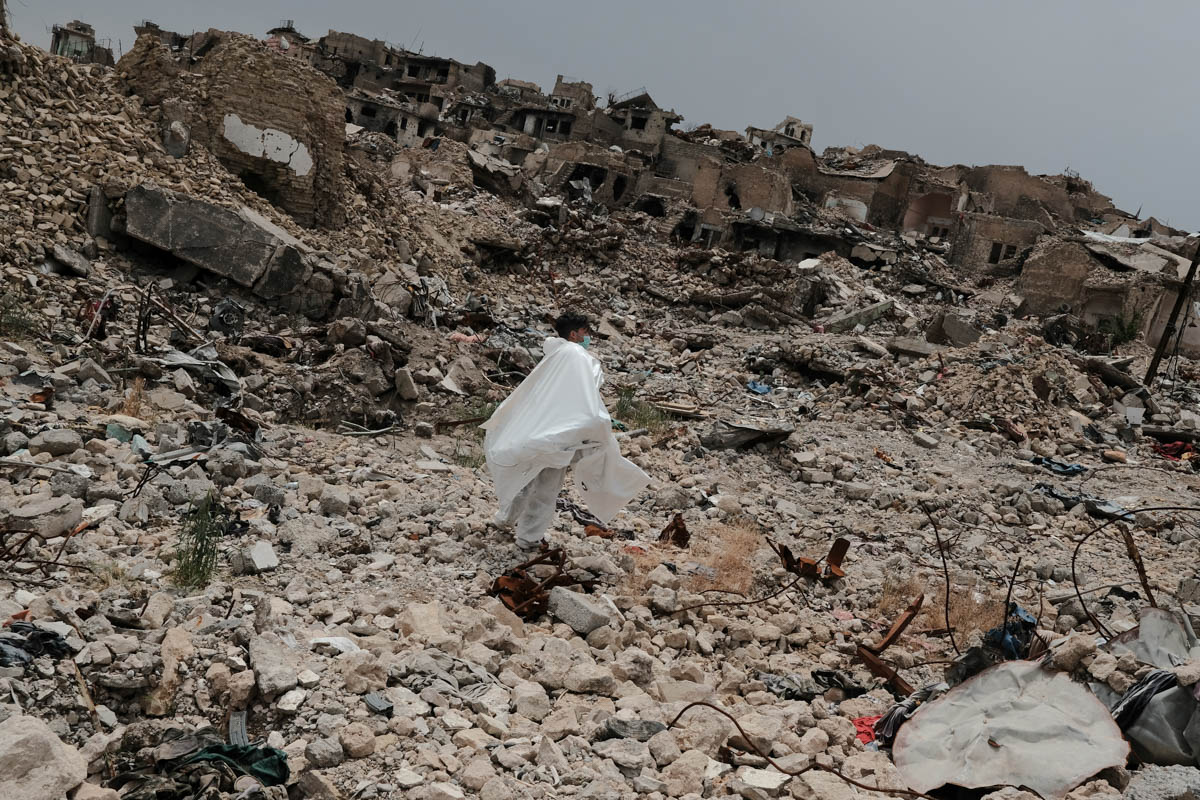 The body collectors of Mosul/Please Do Not Use