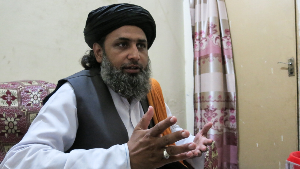 Ejaz Ashrafi, the Tehreek-e-Labbaik Pakistan's information secretary, says the group will make sure those on death row for 'blasphemy' will be hanged if his party comes to power [Asad Hashim/Al Jazeera]