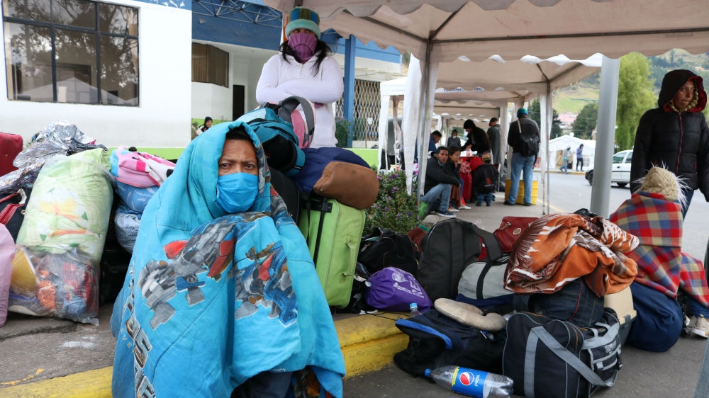 Venezuelans stuck at Ecuador border
