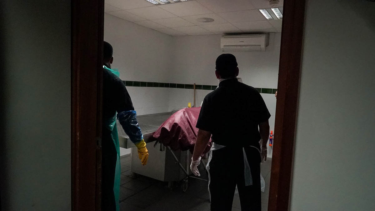 The Muslim undertakers of East London