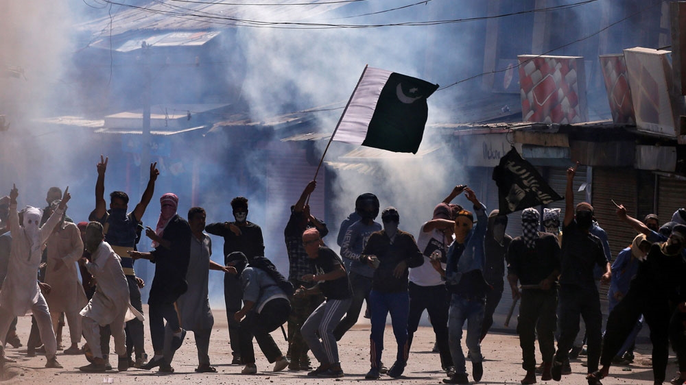 Protesters in Kashmir