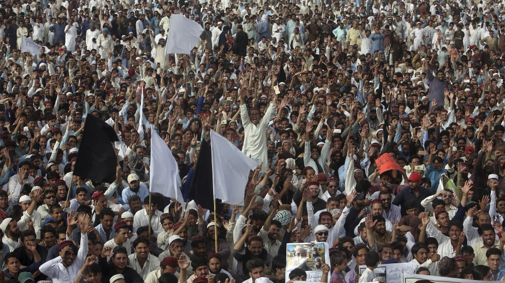 Supporters of Pashtun Protection Movement chant slogans during a rally in Karachi, Pakistan, Sunday May 13, 2018. Thousands of Pashtuns from Pakistan''s tribes have gathered in the Pakistani port city