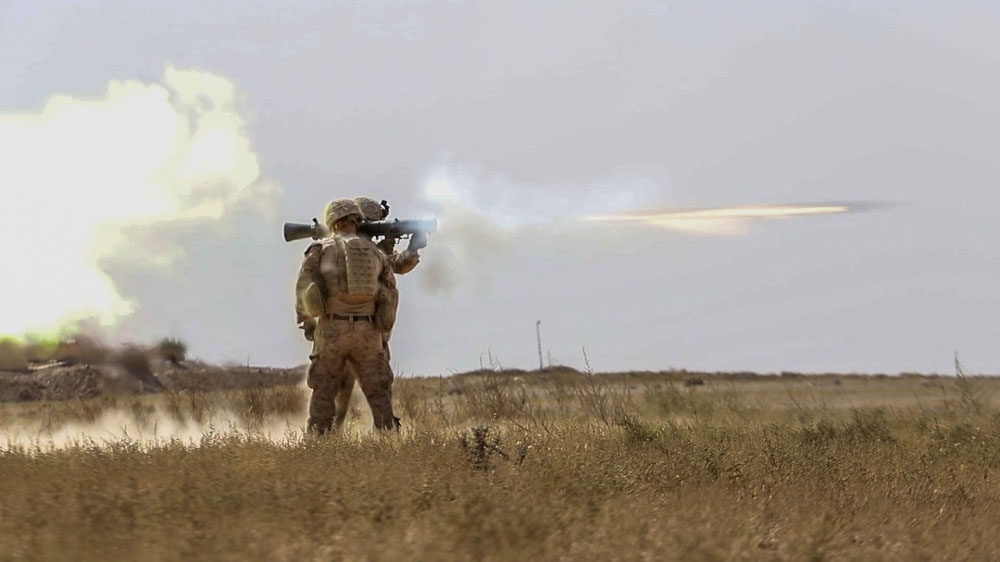 U.S. Marines train with a Carl Gustaf recoilless rifle in Deir ez-Zor province, Syria [Courtesy: SGT Matthew Crane /DVIDS/US Army photo]