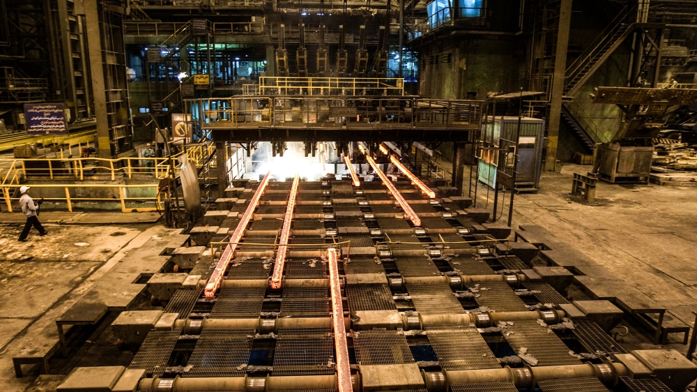 A view of the steel facility in Ahvaz, Khuzestan province, 882 km (548 miles) southwest of Tehran September 28, 2011. REUTERS/Raheb Homavandi/File Photo
