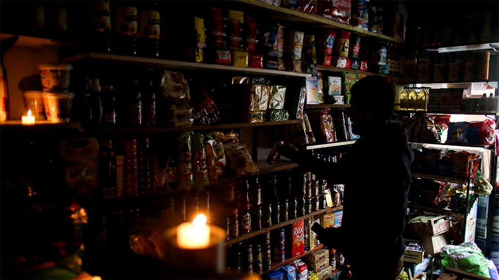 Argentina Blackout Shop keeper