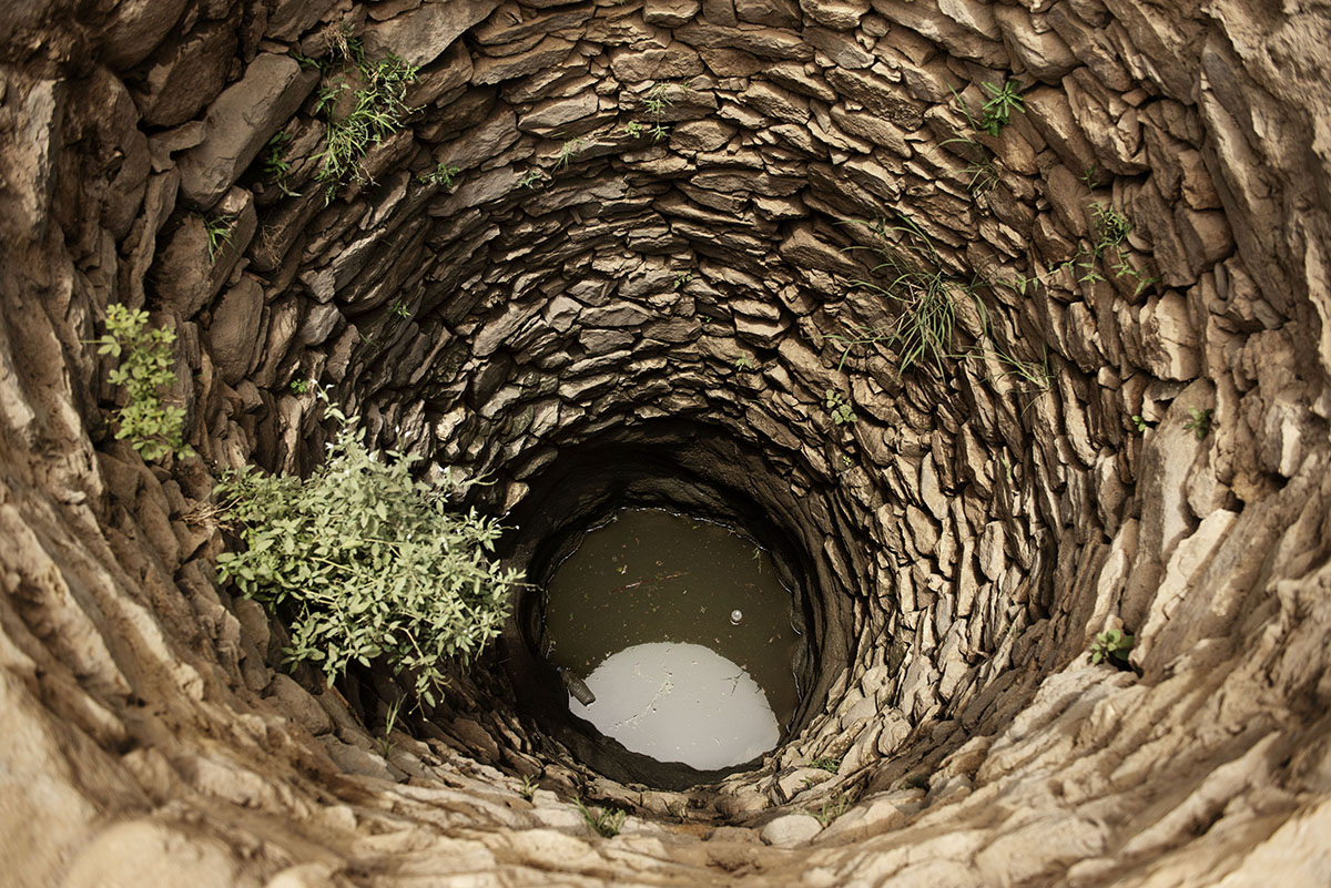 Yemen, Abs area: water well in the countryside of Abs province. Humanitarian organisations stress that the water from the wells mustn''t be drink because is one of the major causes of colera. Alessio R