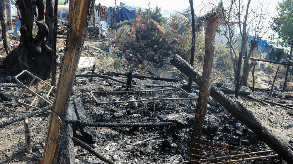 Samos camp fire - reuters