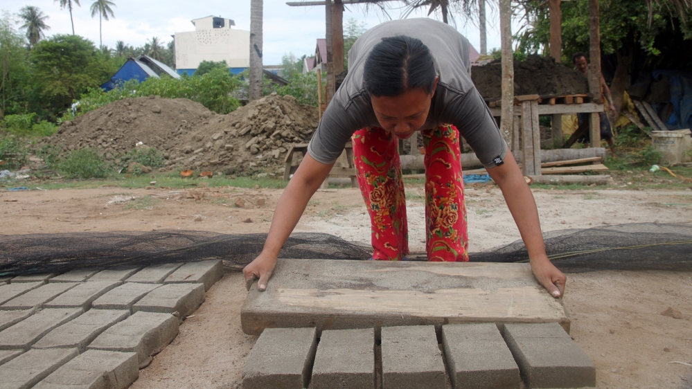 LONGFORM - Indonesia feature [Ethan Donnell/Al Jazeera] [DON'T USE]