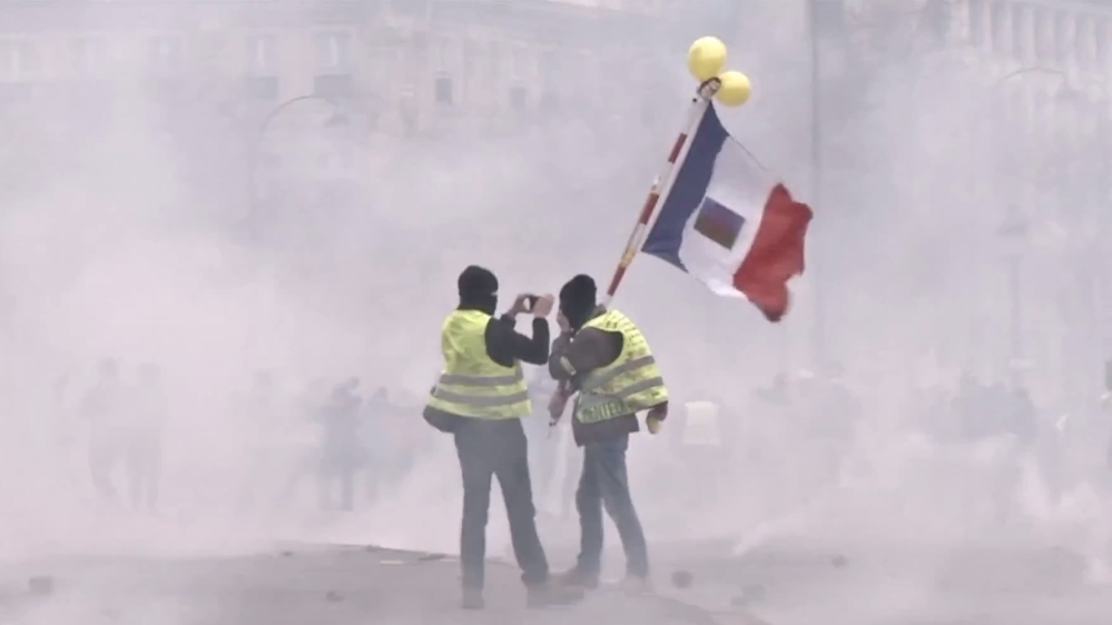 People and power - Police on Trial - France