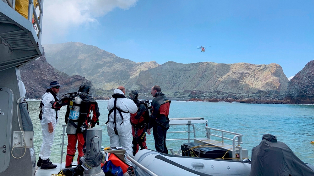 New Zealand volcano divers