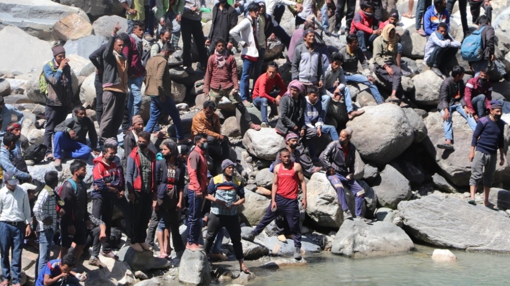 Nepali workers near India border