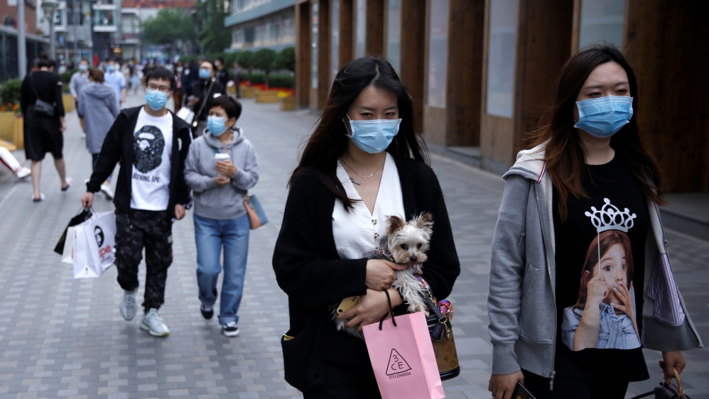 China Labour Day shoppers