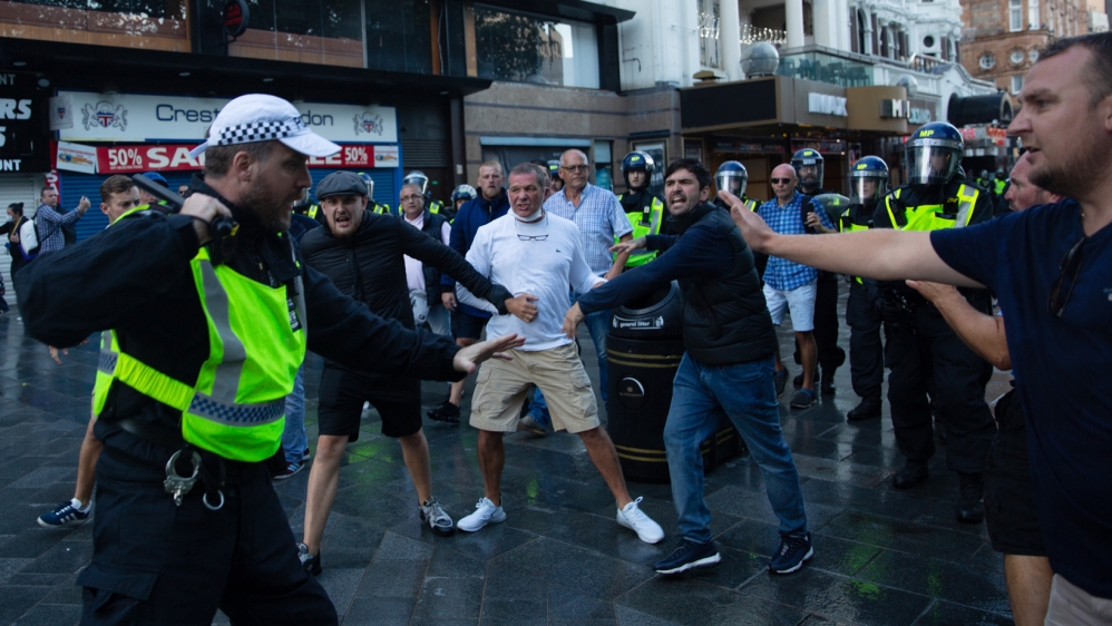 London protests turn violent