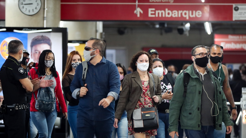 Brazil commuters