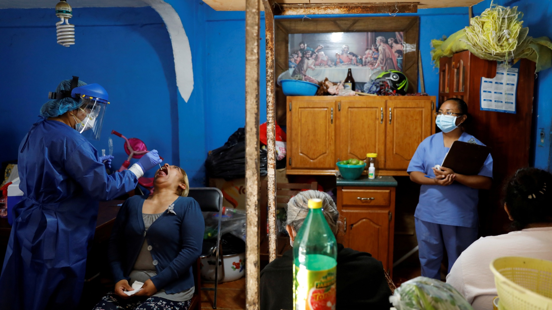 FILM - Frontline Mexico: The fight against COVID-19