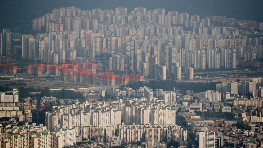 A general view of apartment complexes in Seoul