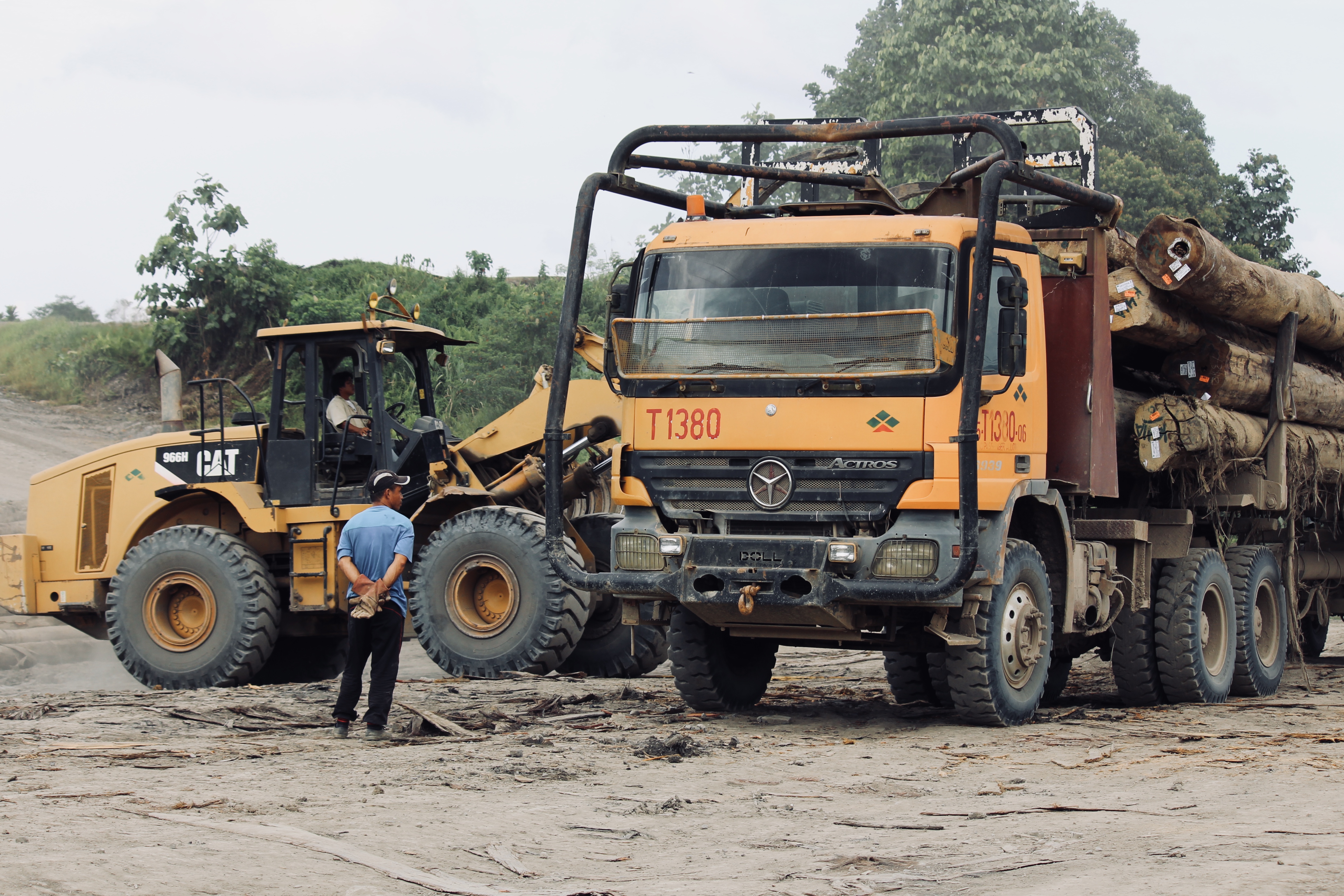 A logging truck transports tropical wood from the Sarawak rainforest [Fiona McAlpine / The Borneo Project]