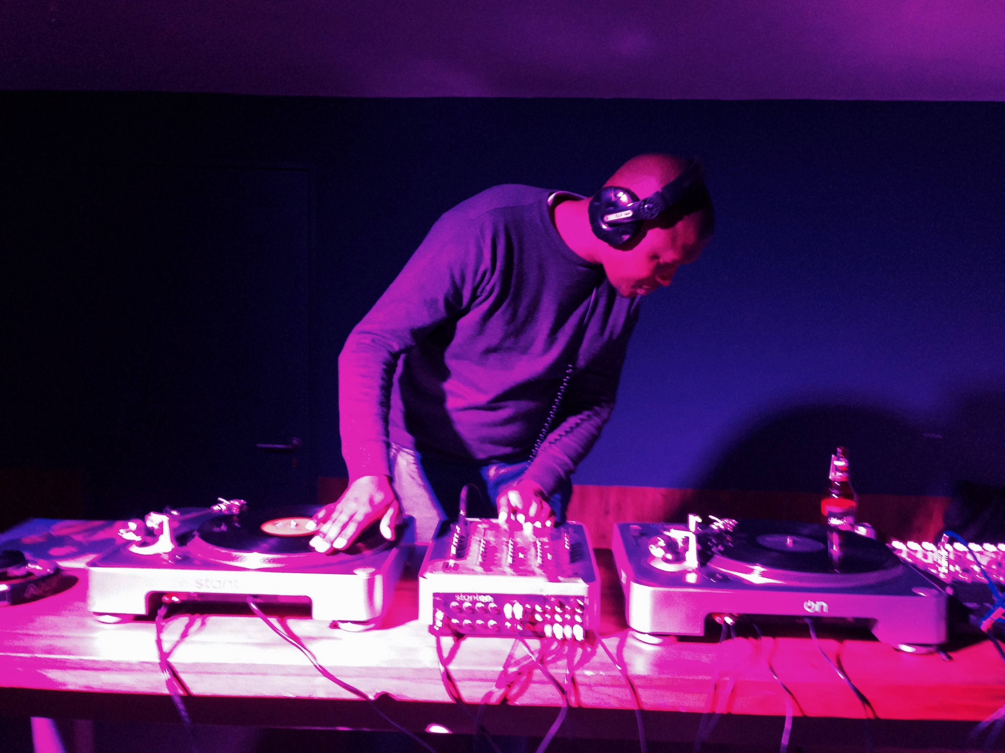 Mxolisi Makhubo DJ's at a session in Johannesburg [Photo courtesy of Charles Leonard]