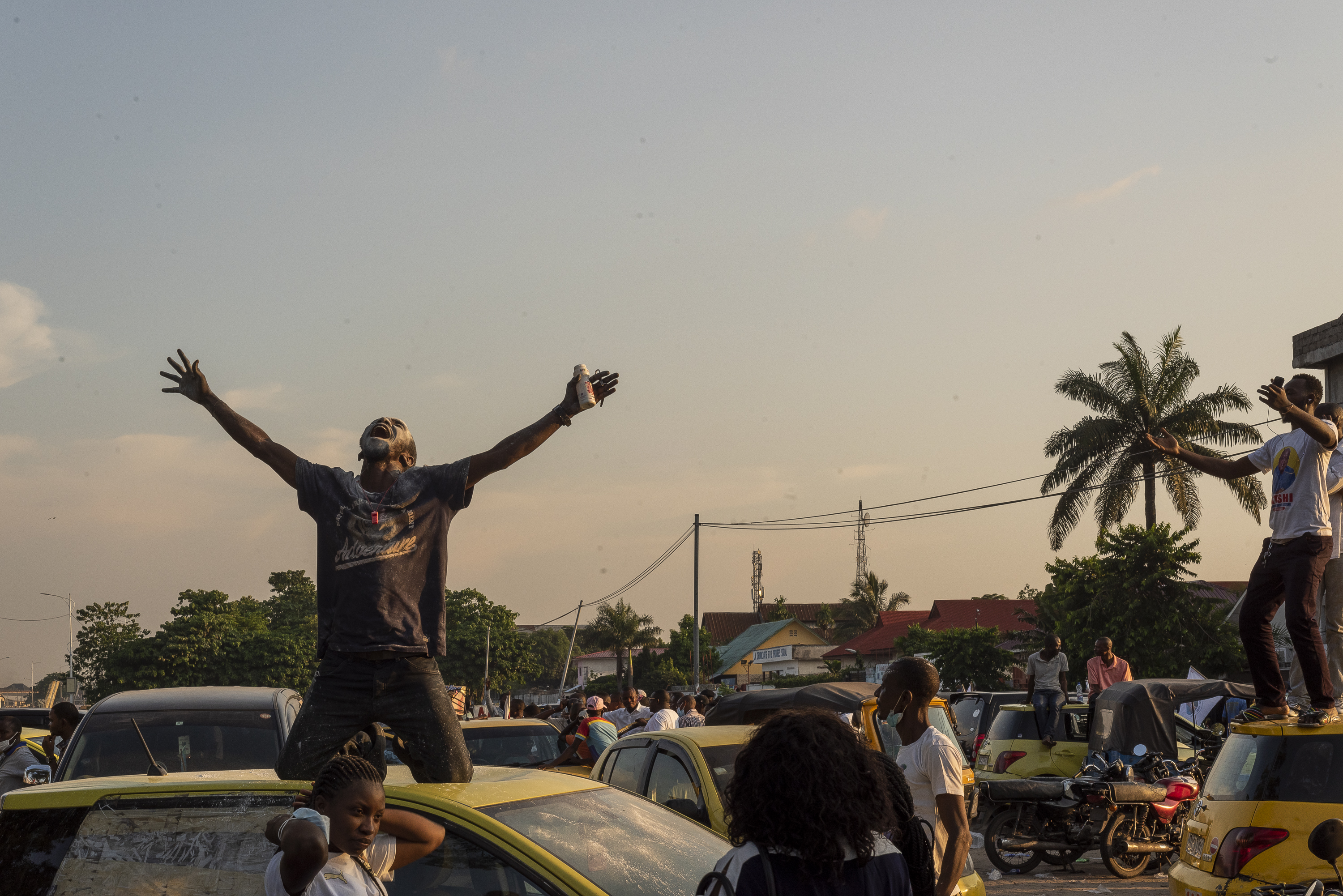 Supporters of President Felix Tshisekedi on Sunday in the capital, Kinshasa [Arsene Mpiana/AFP]