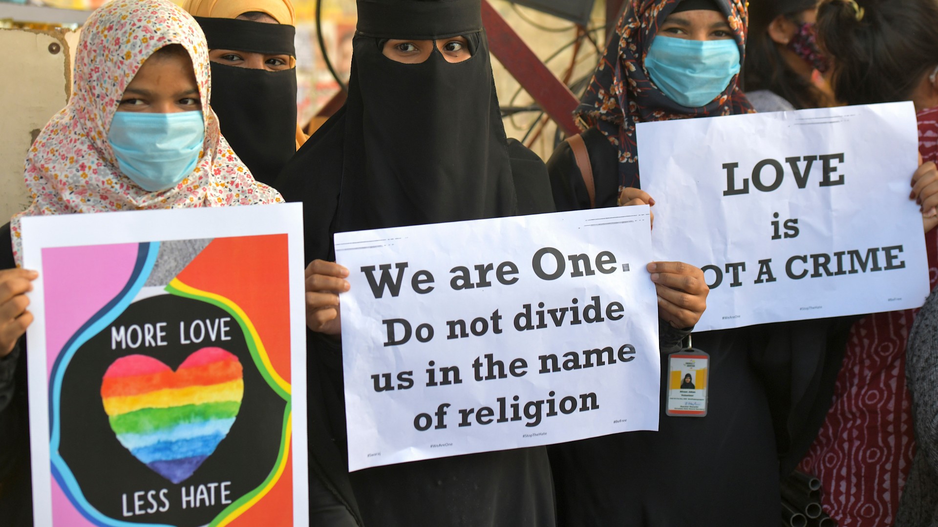 India protest against 'love jihad'