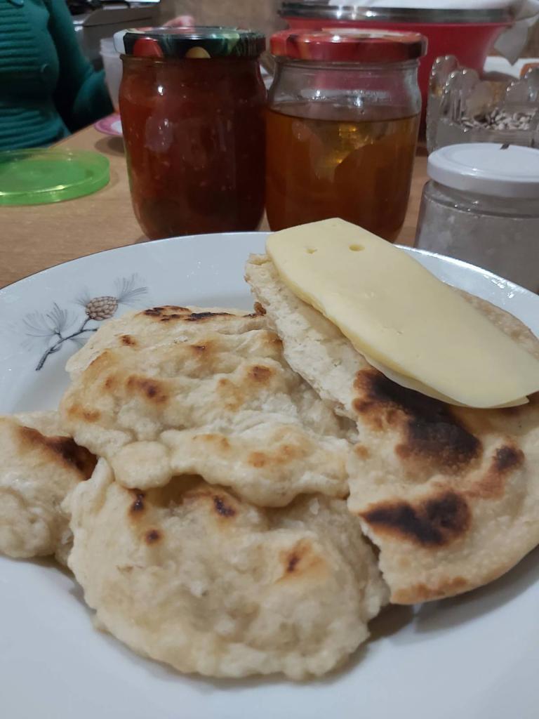 Plat bread made in a pan