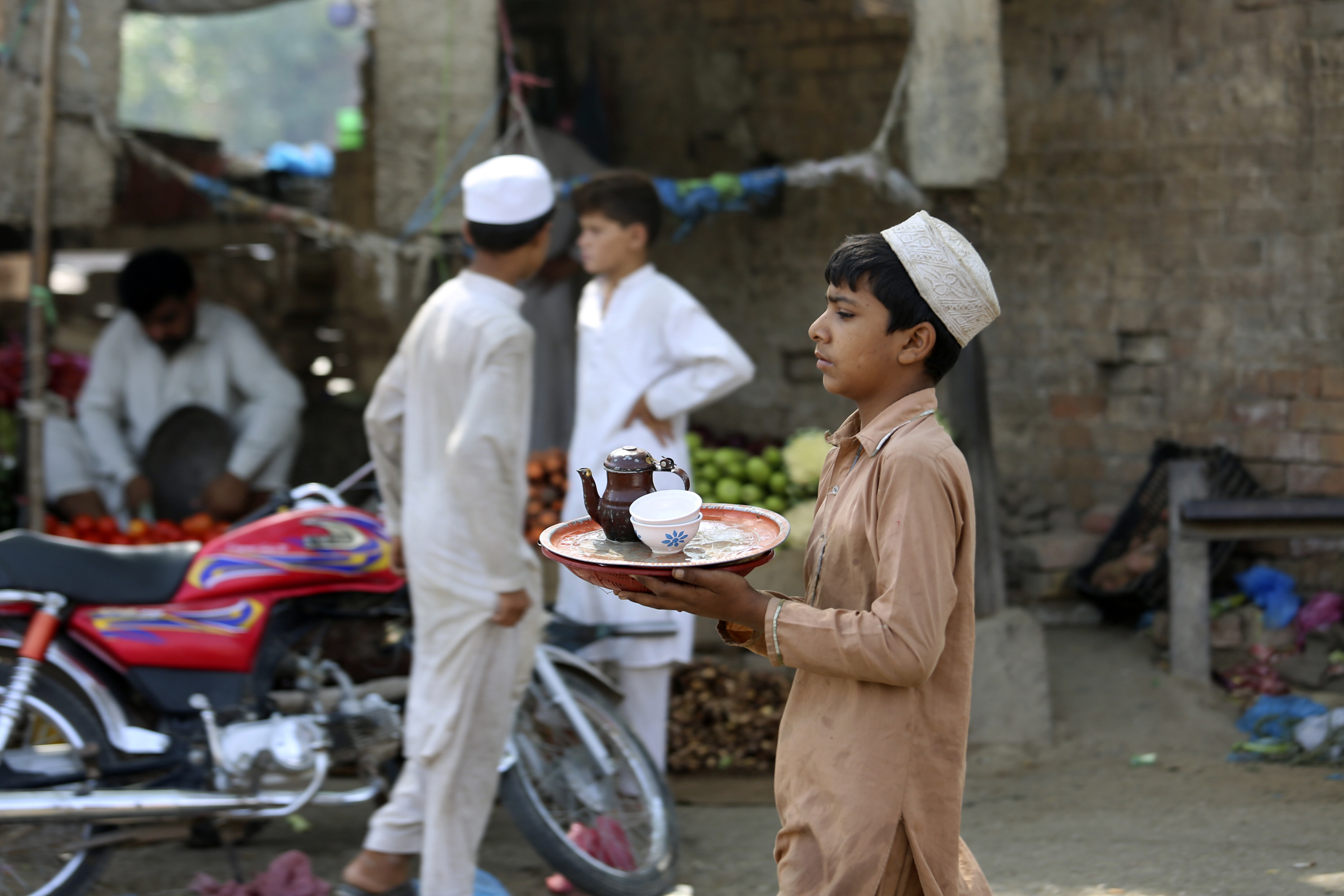 Pakistan Tea Drinking