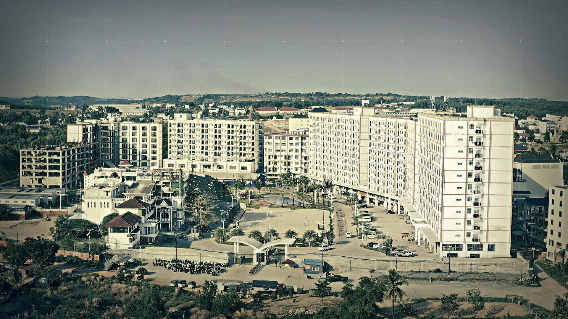 RESTRICTED: 101 EAST White Sand 2