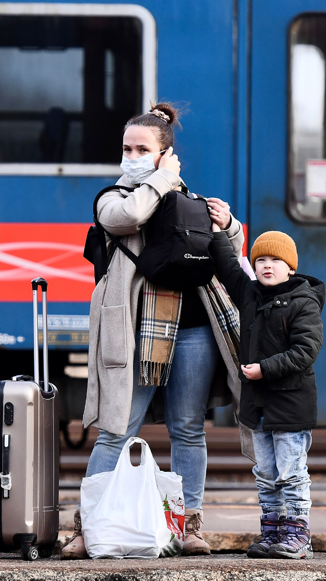 Interactive Refugees Russia-Ukraine vertical