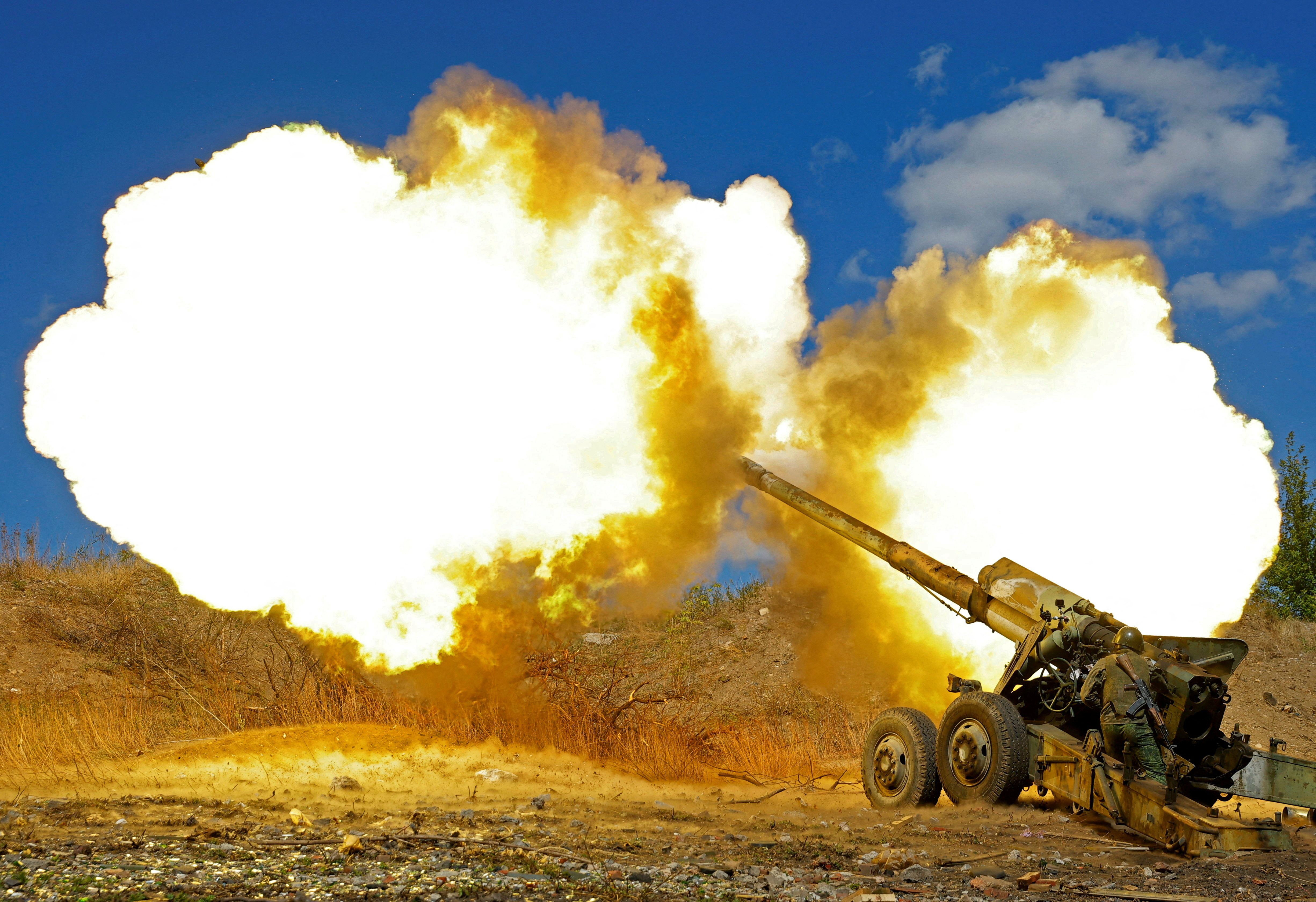 A service member of the self-proclaimed Donetsk People's Republic