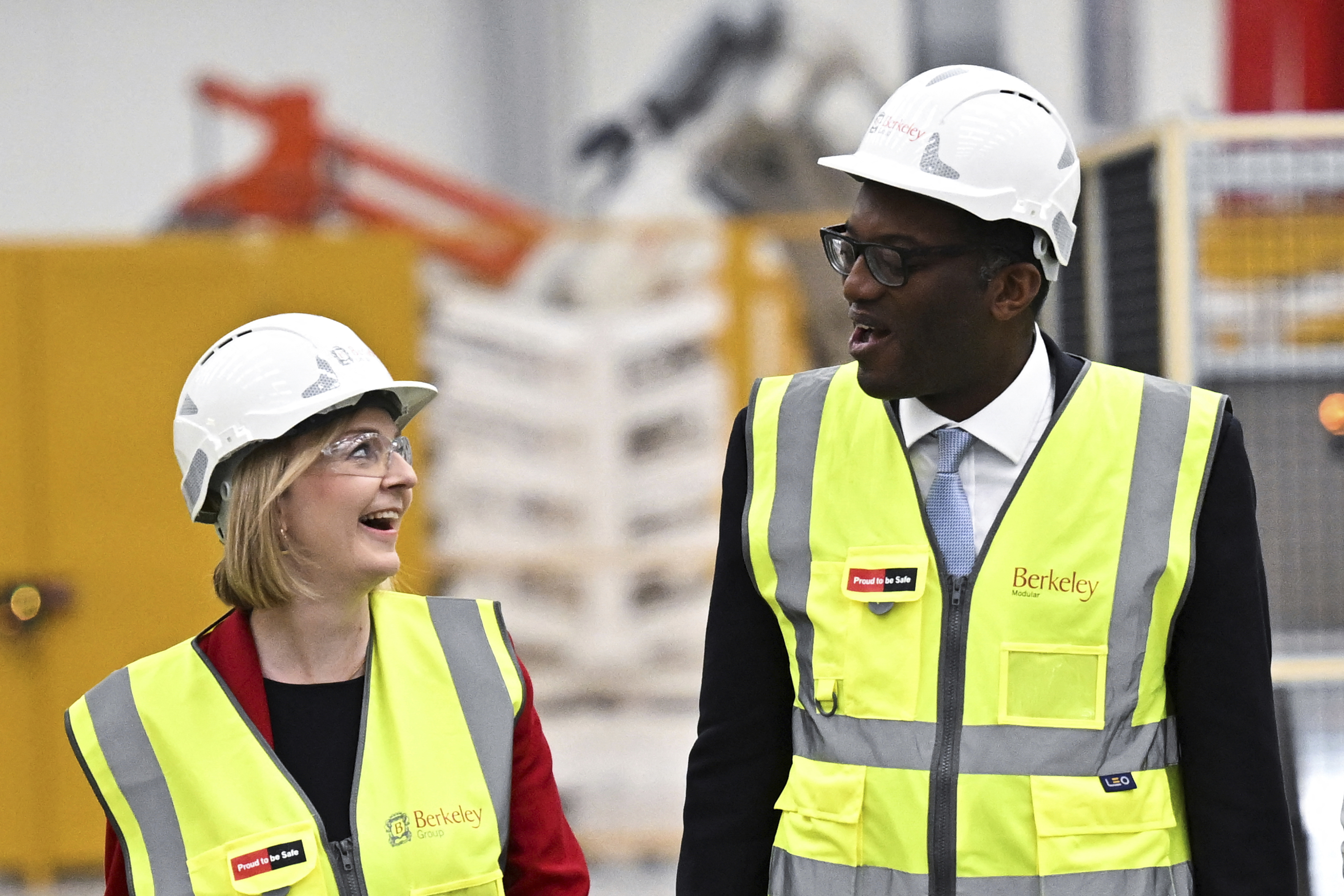 British Prime Minister Liz Truss and Chancellor of the Exchequer Kwasi Kwarteng visit Berkeley Modular, in Northfleet, Kent, Britain,Friday, Sept. 23, 2022. (Dylan Martinez/Pool Photo via AP)