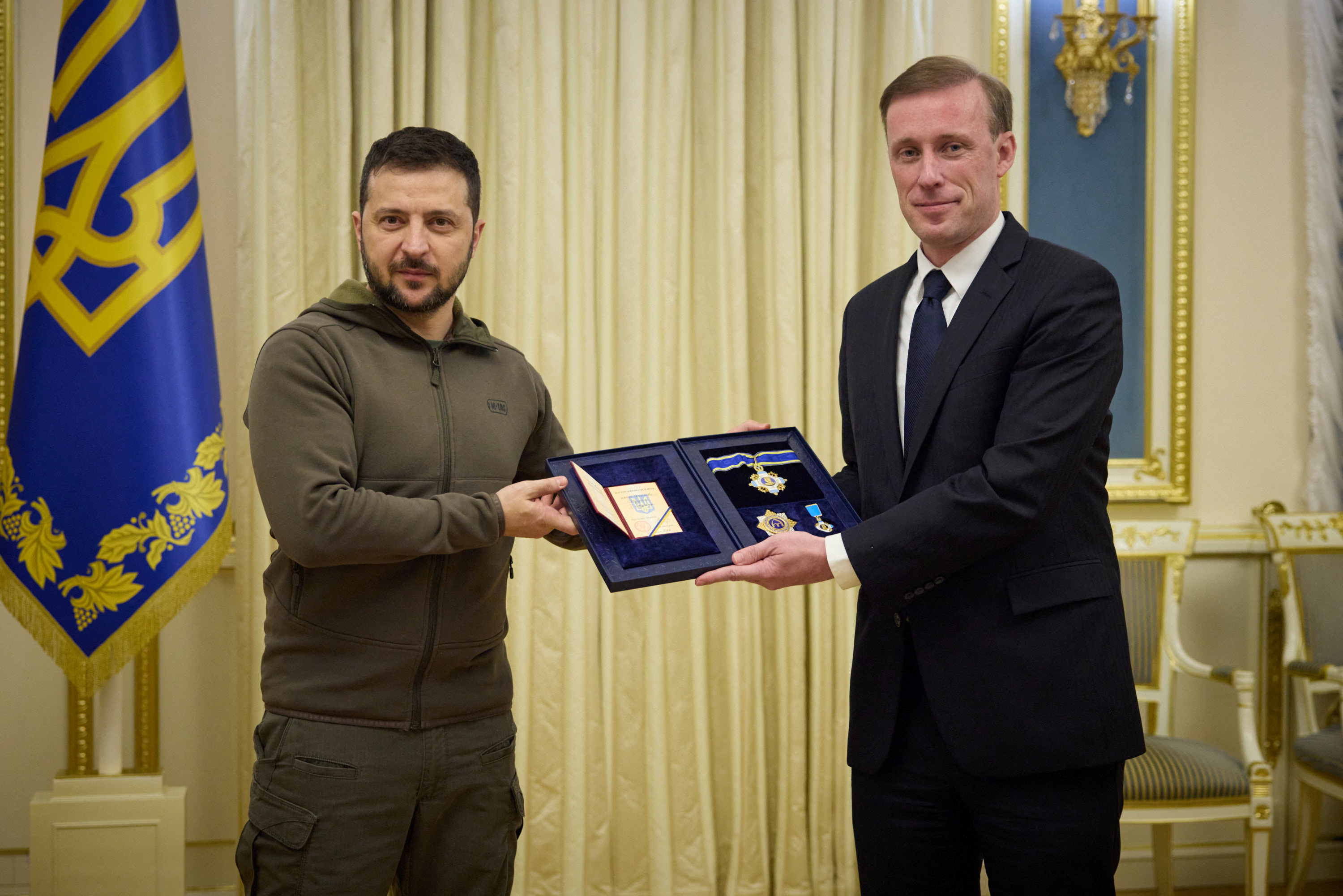 Andrew Sullivan and President Volodymyr Zelenskyy