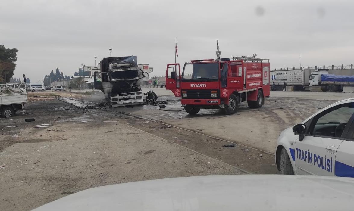 Trucks hit by rockets in southern Turkey