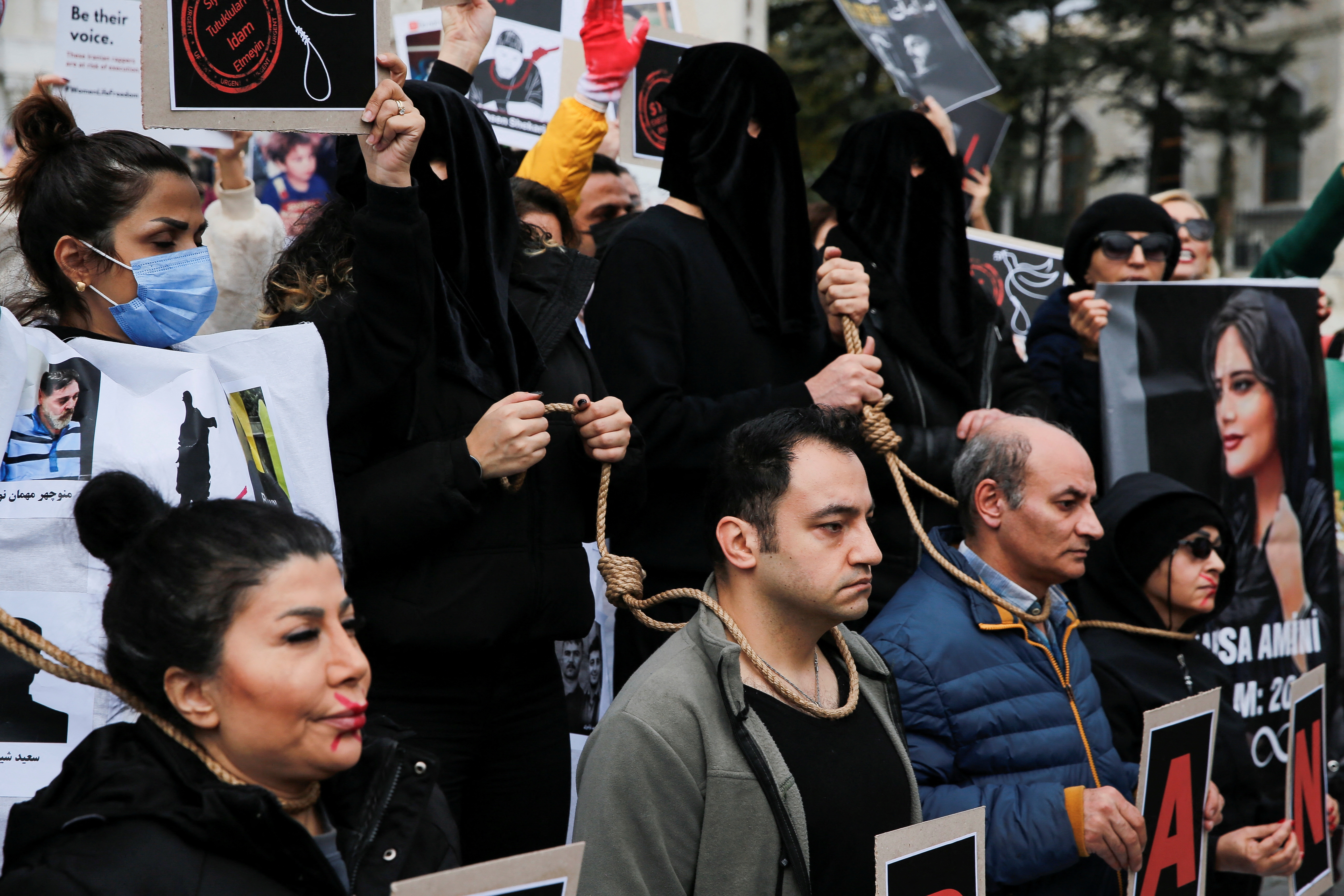 People take part in a protest against the Islamic regime of Iran following the death of Mahsa Amini, in Istanbul, Turkey December 10, 2022. REUTERS/Dilara Senkaya