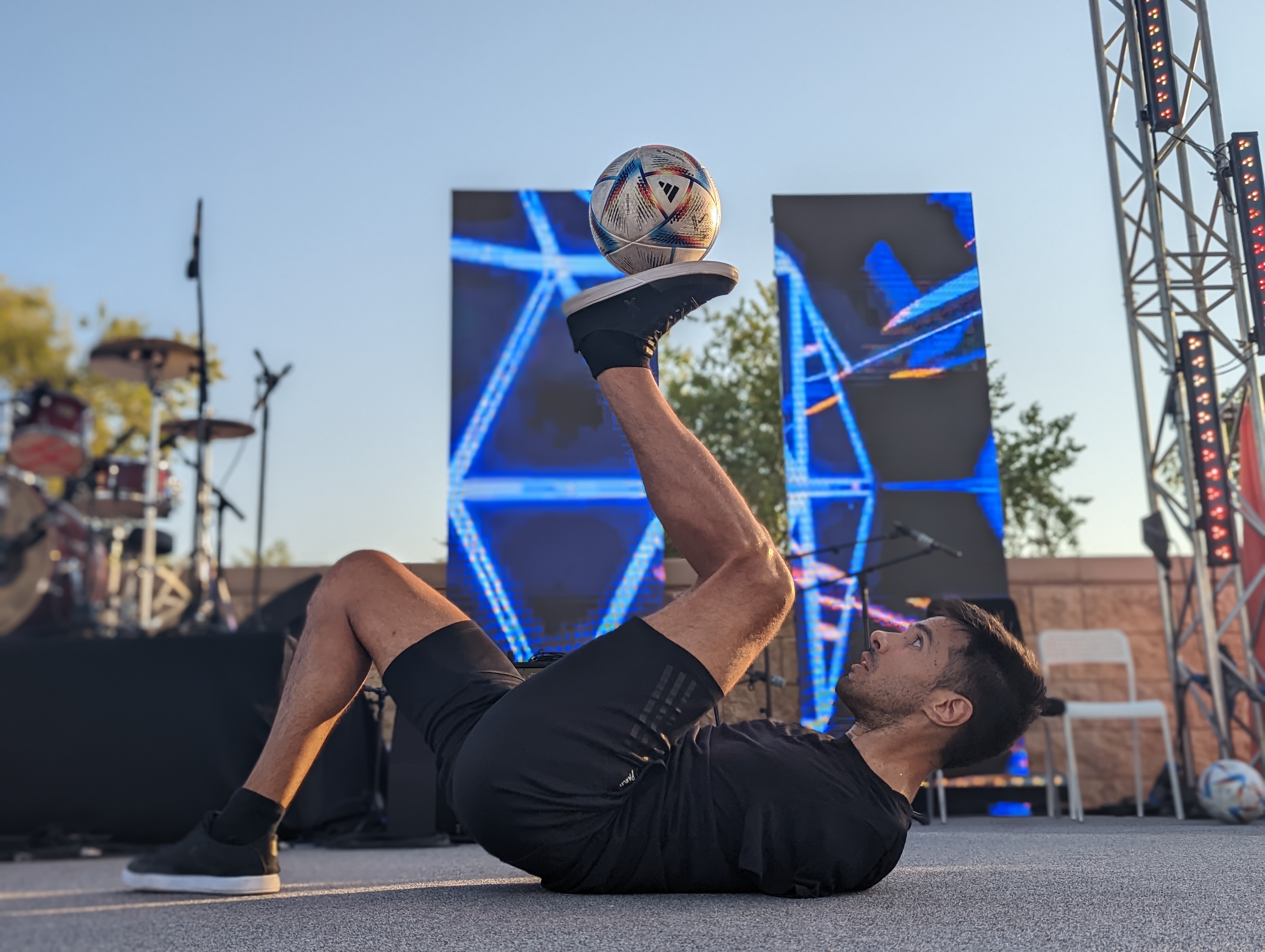 Juanro Aguiló performing near Education City Stadium Photo Umer Naseef Ali 20